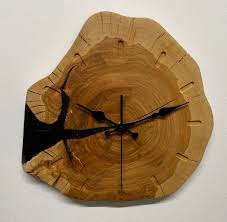 “The Homestead” — 14” Compact Black Cherry Clock